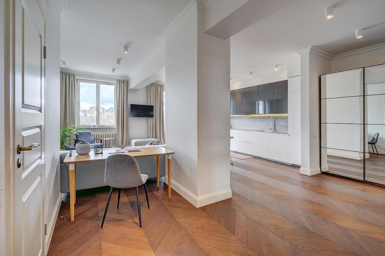 Vilnius Apartments & Suites - Gedimino Avenue Eksteriør billede